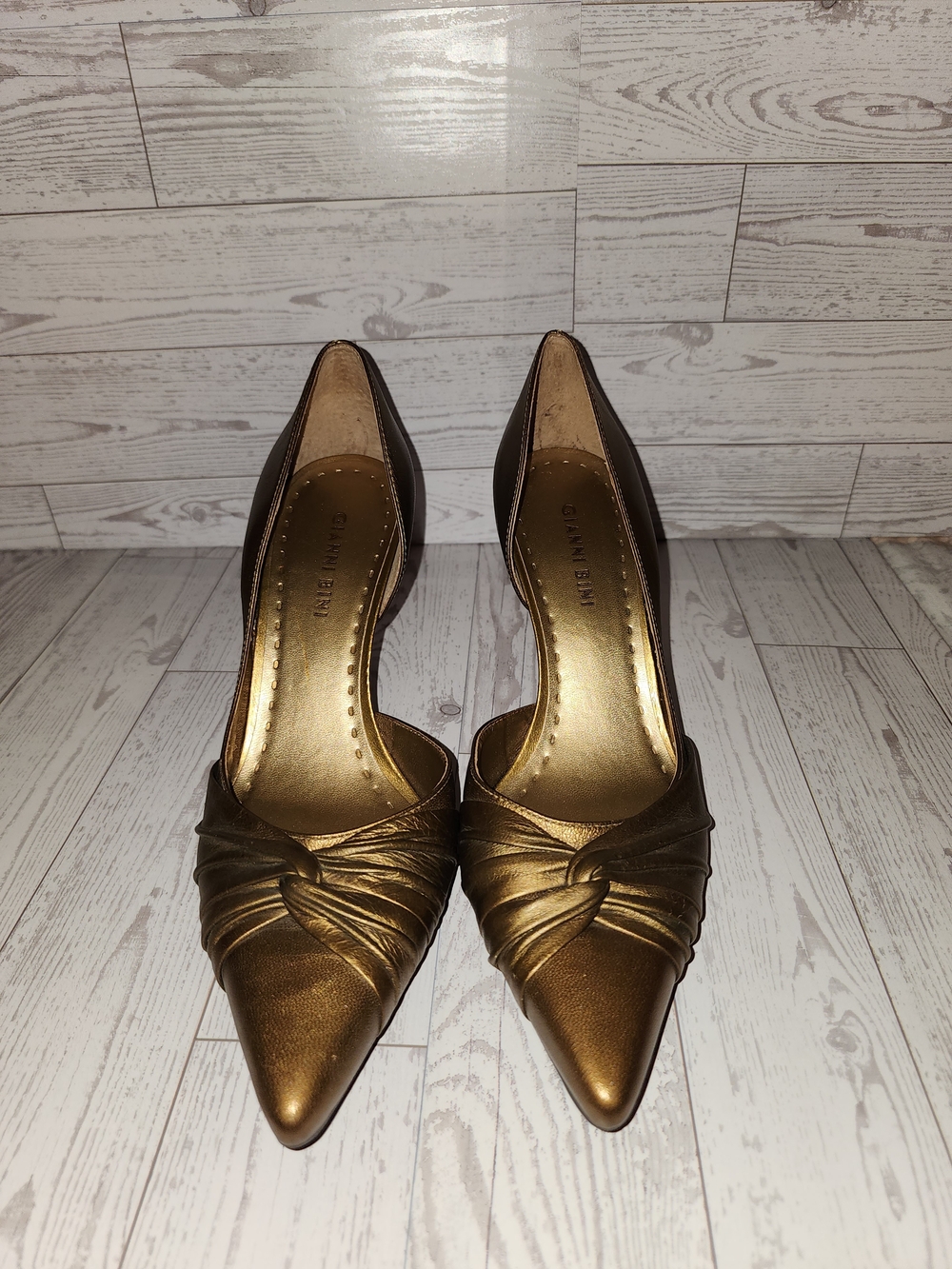 Gianni Bini Bronze Metallic Pointed Toe D'Orsay Heels Size 8.5M